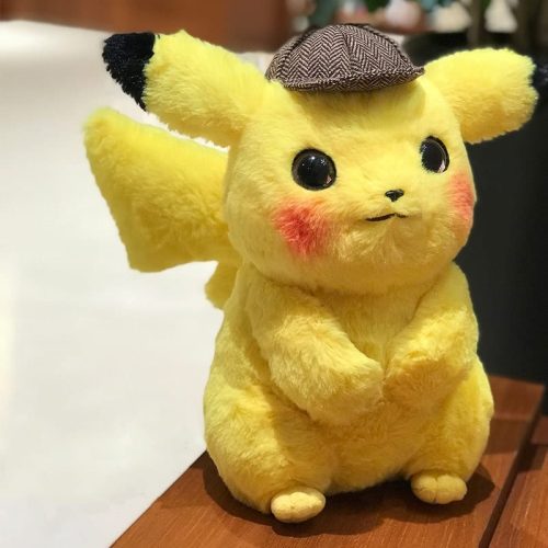Peluche Détective Pikachu